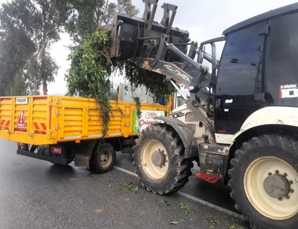 Antalya'da Sel Alarmı! Kuvvetli Yağışlar Hayatı Felç Etti